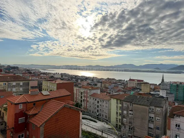 Piso reformado con espectaculares vistas a la bahía de Santa - foto 4
