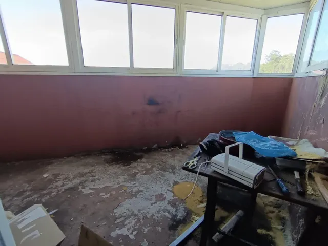 CASA PAREADA EN CAMBADOS con LOCAL COMERCIAL — 25