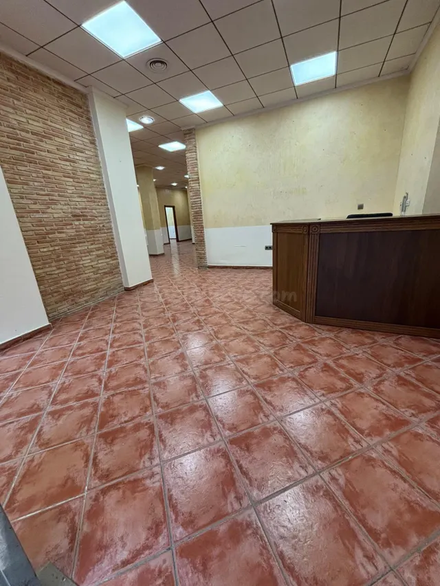 LOCAL COMERCIAL DE 300 m2 – ALQUILER CON OPCIÓN DE COMPRA — 3