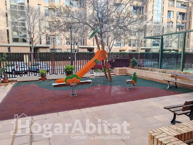 EN RESIDENCIAL CON PISCINA, GARAJE Y TERRAZA EN CAMPANAR — 15