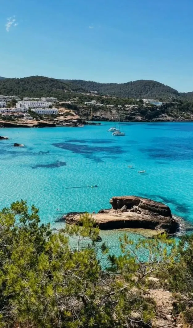 VENDEMOS ADOSADO EN CALA TARIDA - foto 3