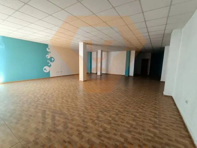 Local comercial en alquiler - Centro — 8