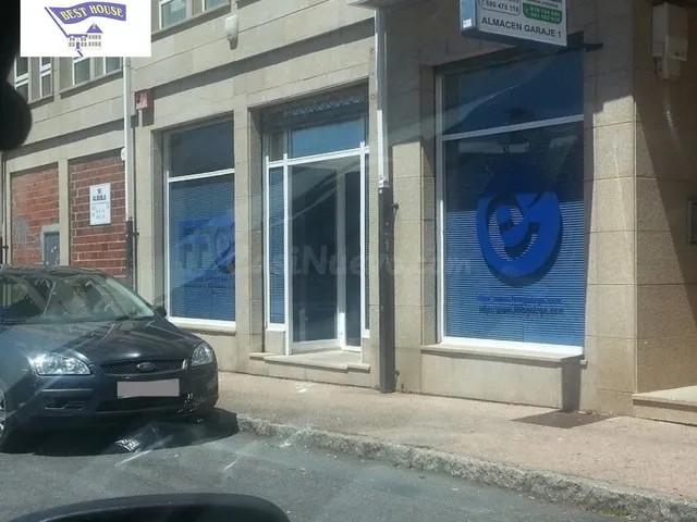 LOCAL COMERCIAL DIAFANO Y LUMINOSO EN FONTIÑAS.