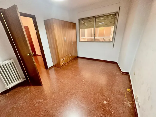PISO DE GRANDES DIMENSIONES — 19
