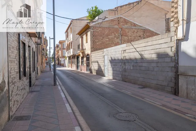 EXCELENTE SOLAR EN VENTA EN ARMILLA (JUNTO PLAZA ESPAÑA) — 2
