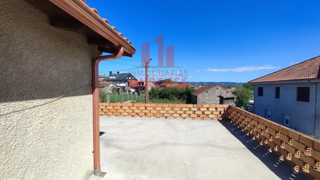 CASA DE PIEDRA CON PARCELA EN XUNQUEIRA DE AMBÍA, PRÓXIMA A SANDIÁS. — 12