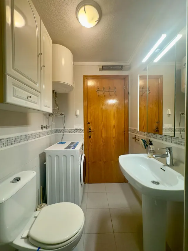 Acogedor piso de 1 dormitorio a solo 350 m de la playa , zona Avenida Habaneras — 18