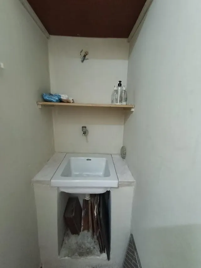 Local comercial en zona comercial — 9