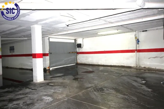 Plaza de parking en garaje cerrado comunitario en zona de la playa de morro de Gos, playa de la Concha y pueblo de Oropesa del Mar — 9
