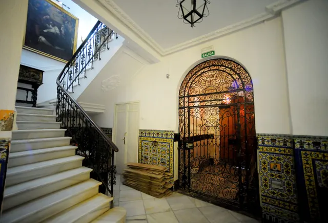 ESPECTACULAR CASA EN EL CENTRO — 2