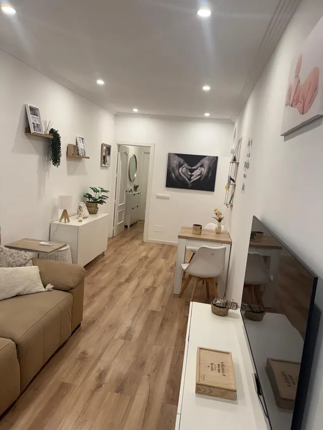 Piso bajo reformado de 2 dormitorios con patio en Las Lagunas de Mijas — 10