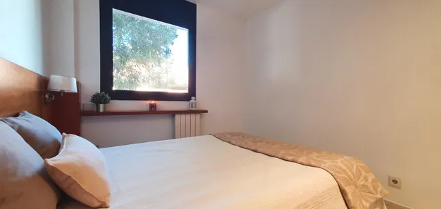 Semi-nuevo en l´eixample  3 habitaciones, pk doble y trastero — 2