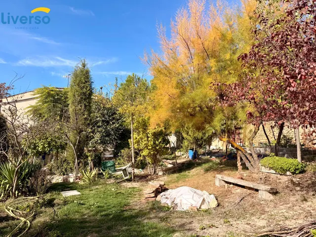 Casa de pueblo con parcela de 866 m2, jardín y buhardilla con encanto en la Ribera del Duero — 34
