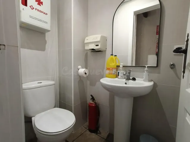 Local comercial en alquiler en Vilafranca del Penedès - foto 4
