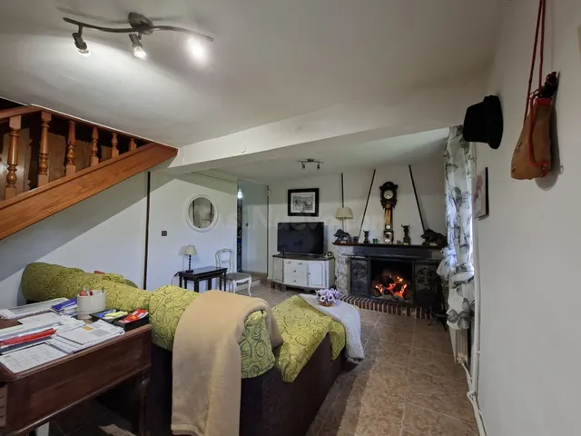 VIVIENDA CON AMPLIOS ESPACIOS Y ENTORNO NATURAL EN EL VALLE  - foto 5