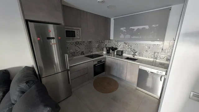 GRAN APARTAMENTO EN TORREVIEJA: 2 HAB, 2 BAÑOS — 7