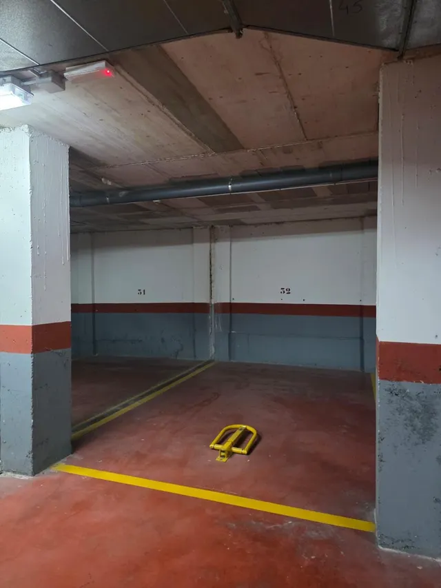 AMPLIA PLAZA DE PARKING ZONA PLAZA CASTILLA - ELCHE — 8