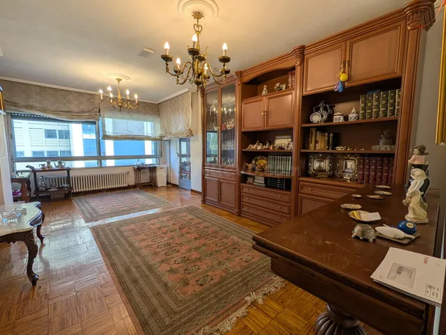 Piso de 4 habitaciones con garaje y trastero, Vigo. Ref. P47 - foto 4