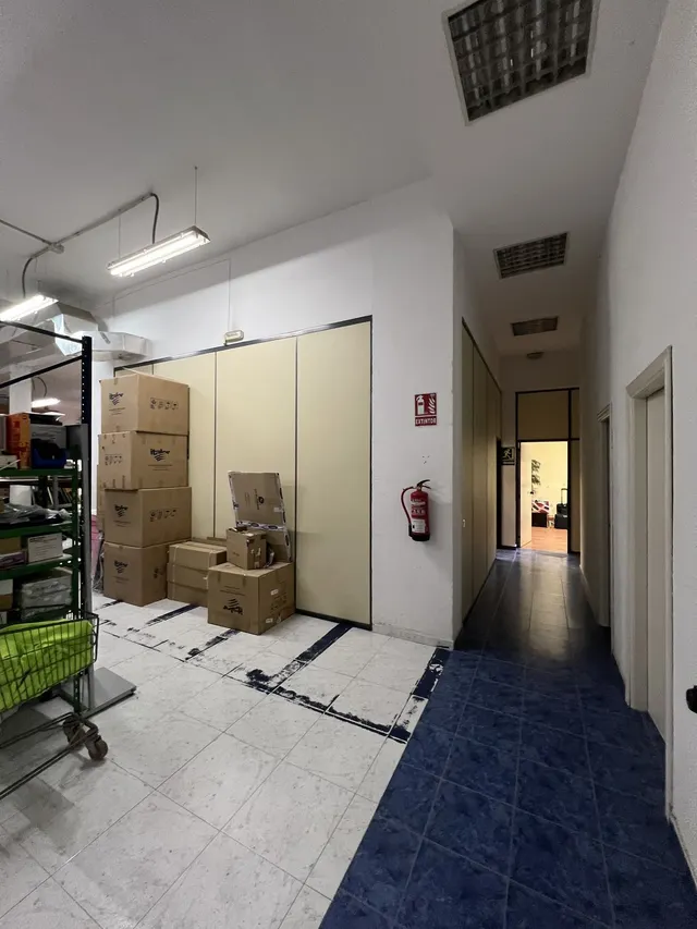 Local comercial 7 habitaciones 806m² en venta - La Princesa-Huelin — 19