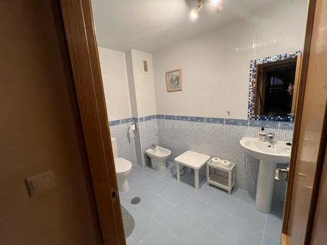 TODO EL AÑO Se alquila piso de 1 dormitorios a 3 minutos del - foto 5