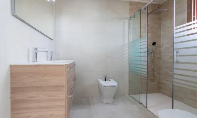 VIVIENDA EN URBANIZACIÓN CONSOLIDADA EN LA COSTA — 21
