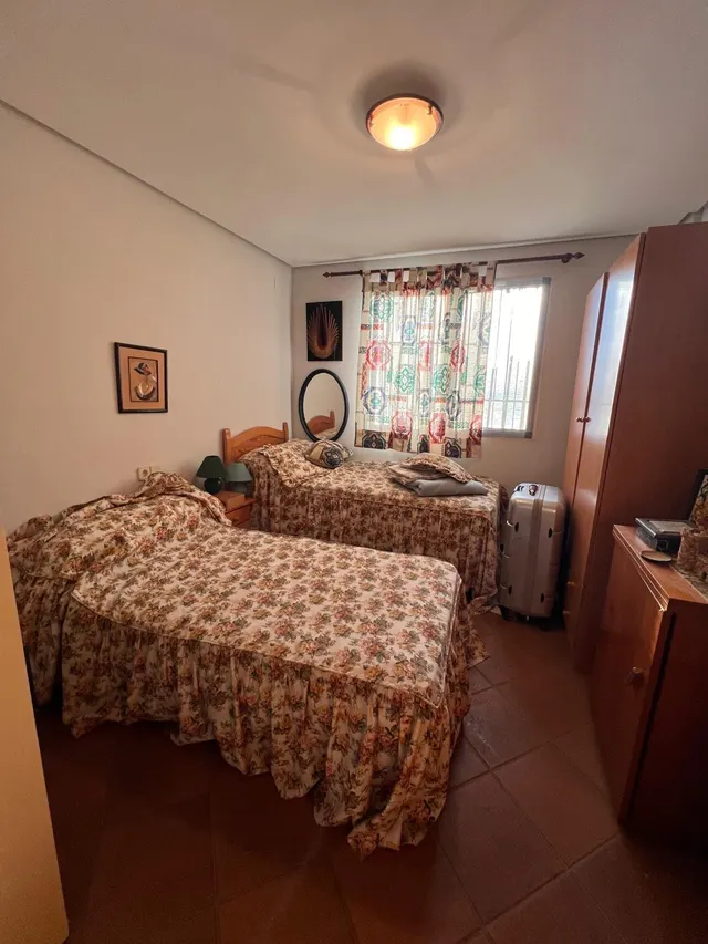 CHALET URBANO EN MUY BUEN ESTADO EN OLOCAU — 14
