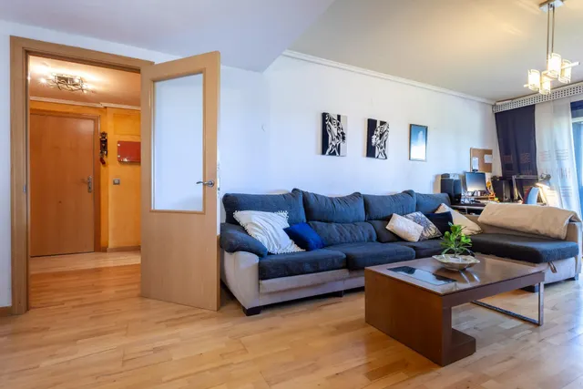 ¡GRAN OPORTUNIDAD DE INVERSIÓN Encantador piso con terraza en la prestigiosa Urbanización La Reva (Ribarroja del Turia) — 6