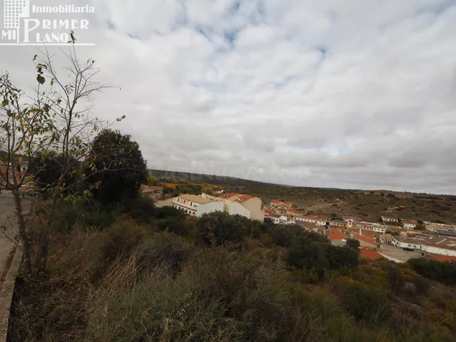 Amplio Terreno Urbano en Ruidera - Oportunidad Inversora - foto 2