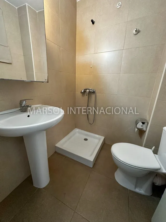 VIVIENDA DE 4 DORMITORIOS EN EL CENTRO DE ORIHUELA — 12