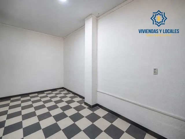 Local comercial 106m² en venta - Centro — 9