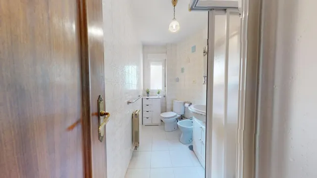 PISO DE 3 DORMITORIOS ,  81 M2 CON TRASTERO  EN HORTALEZA — 22