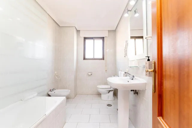 ACTIVO HOTELERO CON POTENCIAL DE INVERSIÓN Y RECONVERSIÓN – CEBREROS, ÁVILA — 33