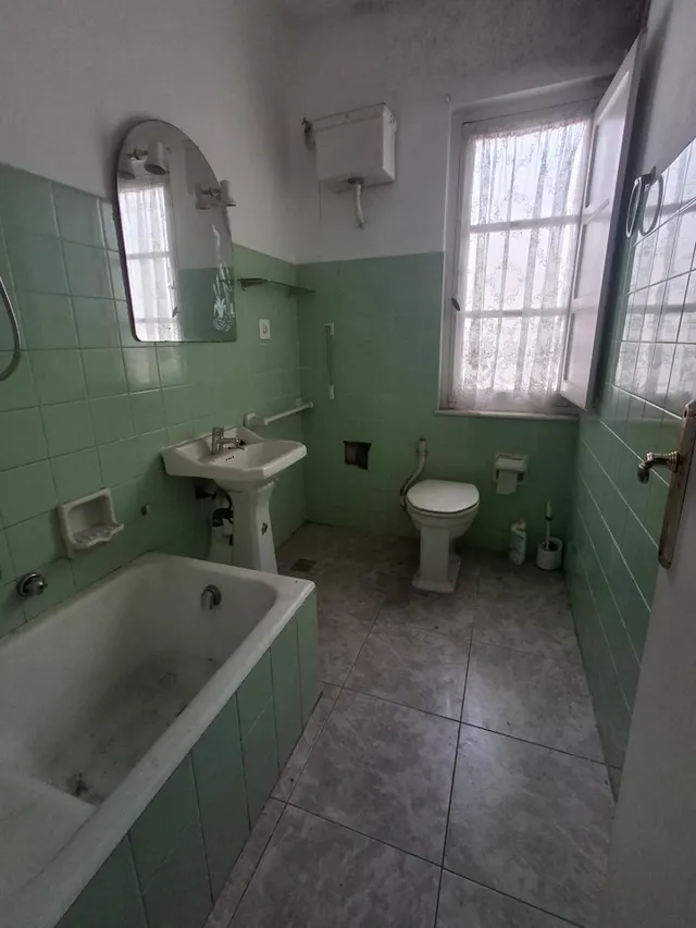 VENTA: Edificio en la Zona Alta de Ponferrada. OPORTUNIDAD — 30