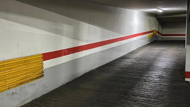 Plaza de Parking en Venta con punto de recarga para coche el - foto 4