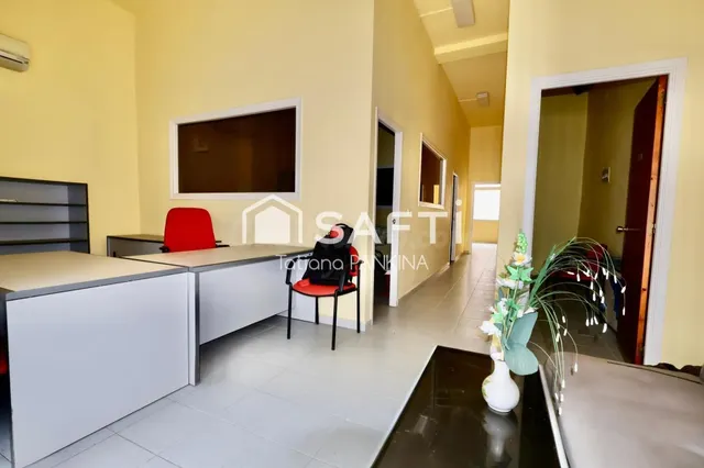 Espacio premium con excelente visibilidad y potencial!