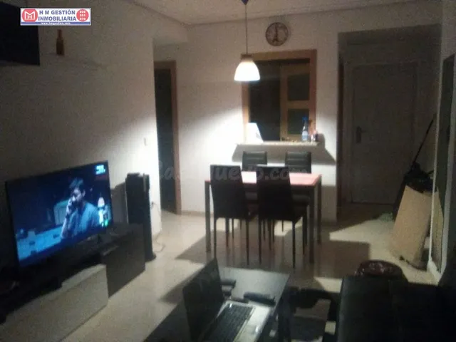 PISO DE 2 DORMITORIOS Y UN BAÑO, CON TERRAZA, ARMARIOS EMPOT - foto 5