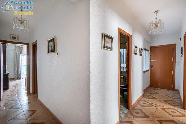 Piso en Zaidín — 17