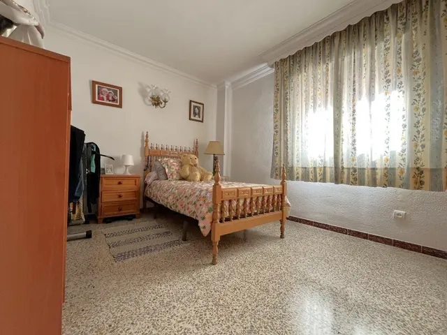 Amplio piso en El Atabal — 16