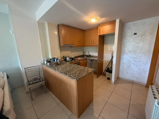 Piso de 2 habitaciones con parking y ascensor — Vilatenim, F - foto 5