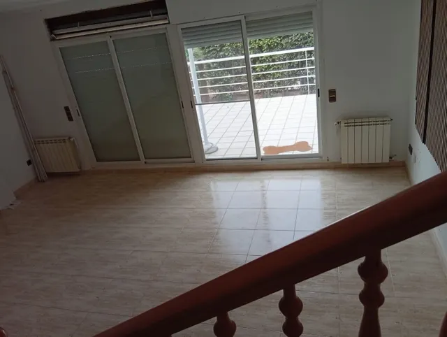 Casa adosada con terrazas y garaje en Benavent de Segrià — 14
