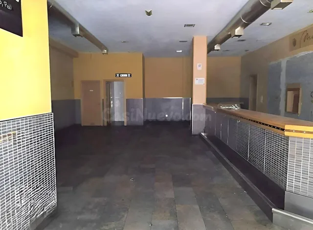 Se vende local comercial céntrico en Oviedo - foto 5
