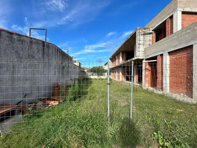 PARCELA CON ESTRUCTURA + PROYECTO BASICO y VISADO de OBRA — 8