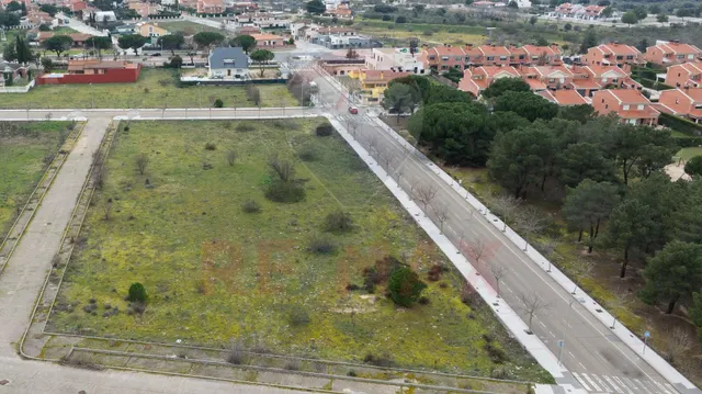 MaraVILLAS TEAM presenta un terreno urbano en Boecillo — 7