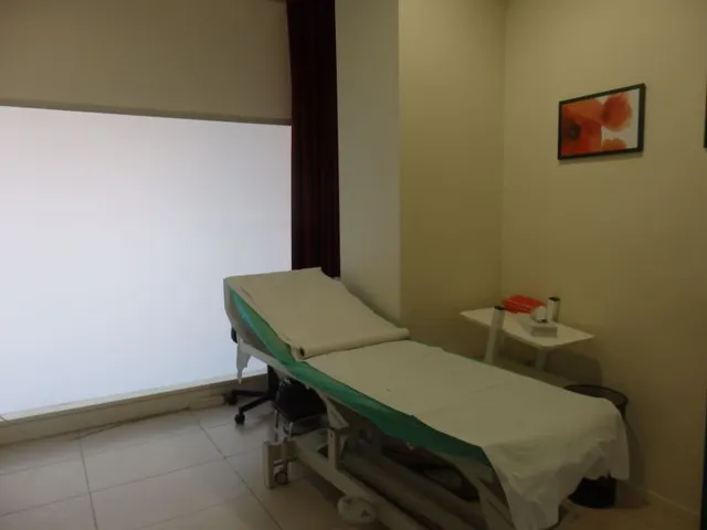 Local comercial en Fernando Remacha — 10