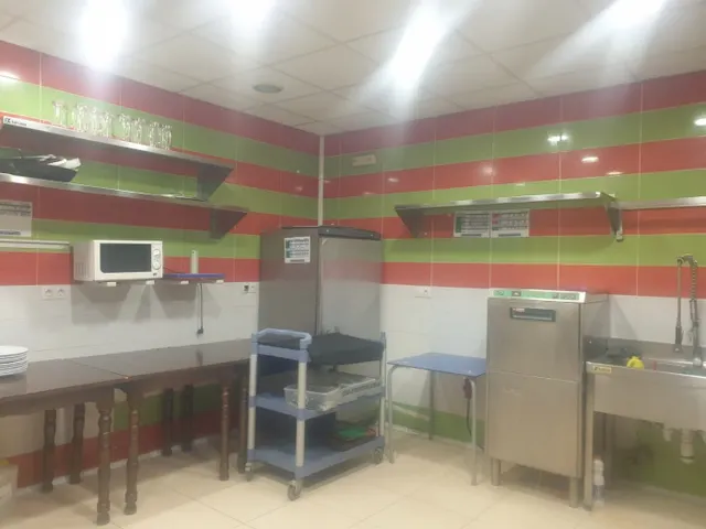 Local / Salón de fiestas en ZONA TURISTICA - — 21