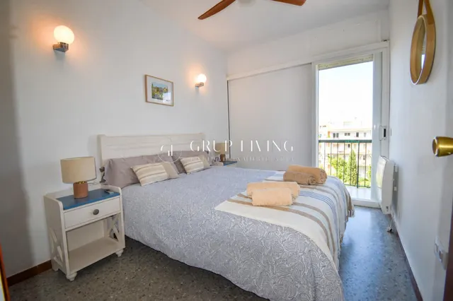 PISO LUMINOSO CON TERRAZA Y VISTAS DESPEJADAS EN SITGES — 14