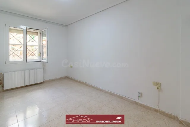 Casa de pueblo en el casco urbano de Nàquera - foto 4
