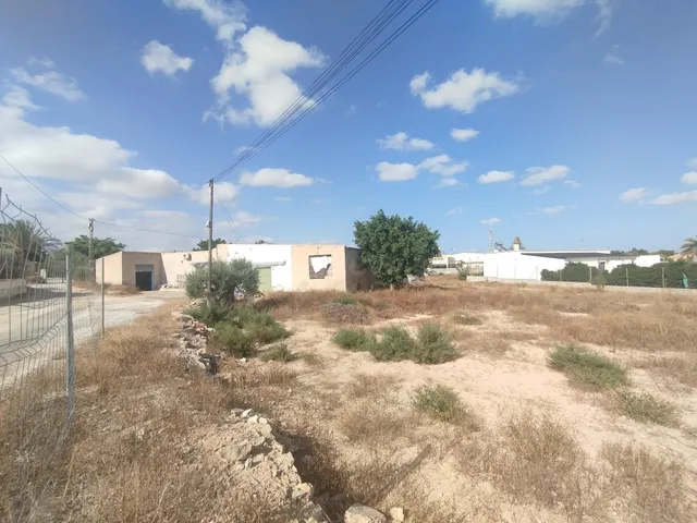 CASA DE CAMPO CON NAVE - foto 3
