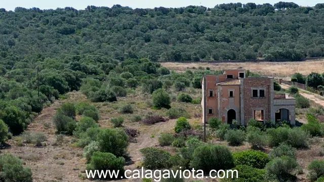 Chalet en construcción a pocos kilómetros de Ses Salines en  - foto 4