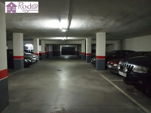 ALQUILER DE PLAZAS DE GARAJE EN AVENIDA COMPOSTILLA Nº 10 - 12 — 7